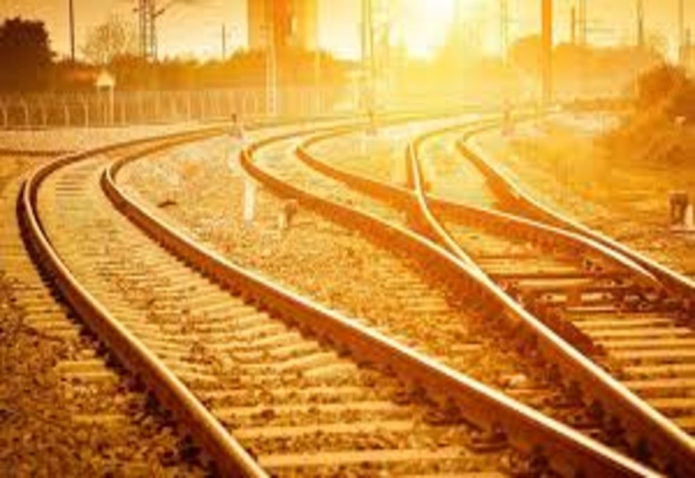 Un bărbat a murit după ce a fost lovit de tren în gara Nicolina