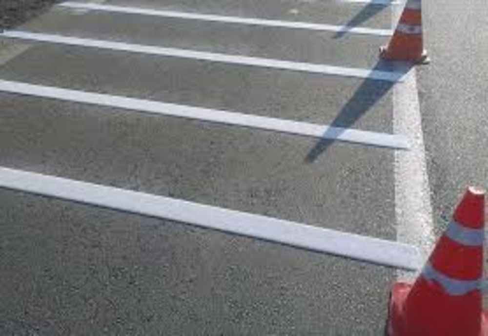 Licitații pentru locurile de parcare din Iași, pe WhatsApp