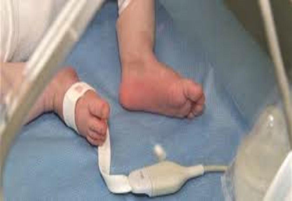 Un bebeluș de o lună a intrat în stop cardiac și murit