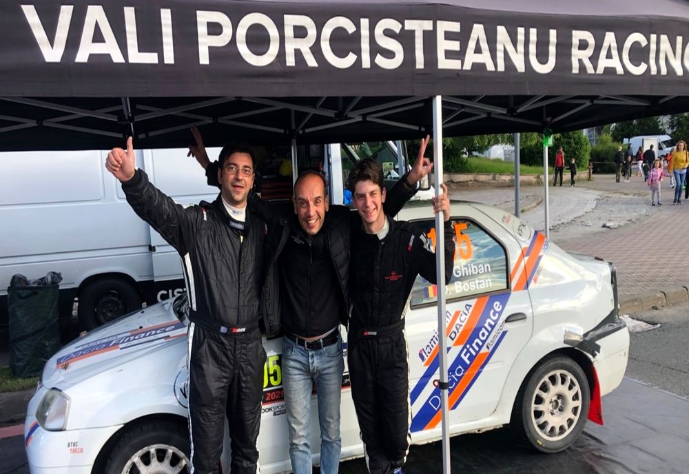 Născut la Iași, cel mai tânăr pilot de raliu din actualul sezon se pregătește pentru Raliul Argeșului