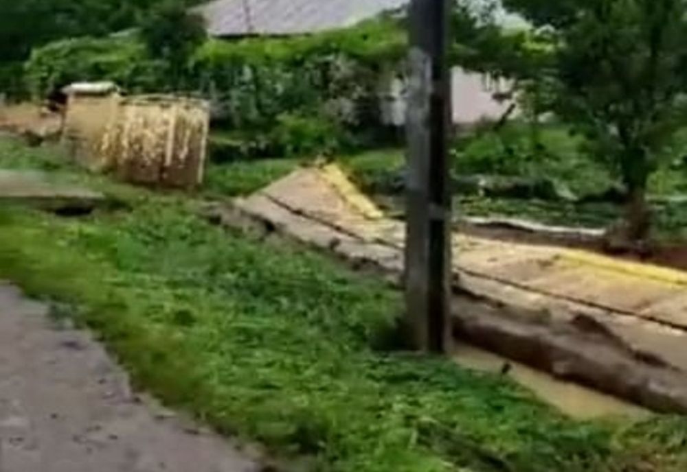 Imagini dezolante la Războieni după ruperile de nori - VIDEO