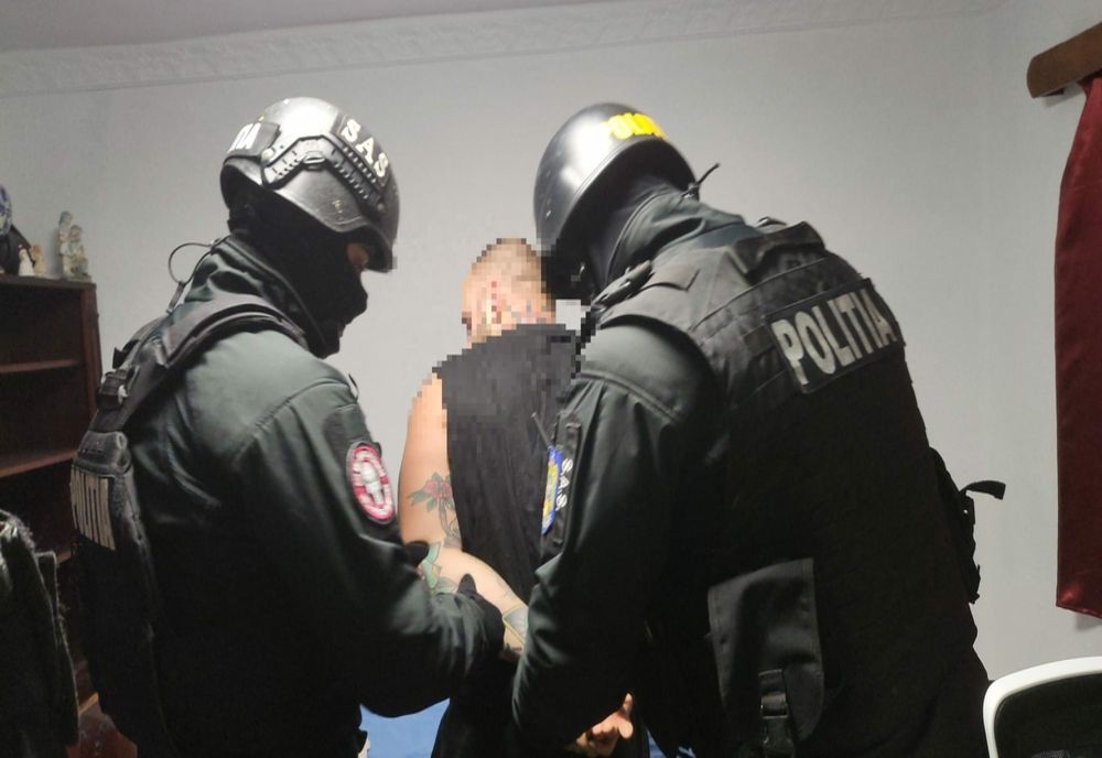 8 percheziții și tot atâtea rețineri la Iași 