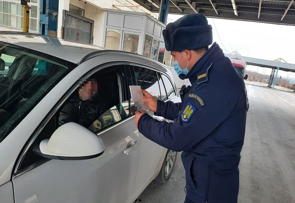  Permis de şedere în Italia fals, descoperit la controlul de frontieră