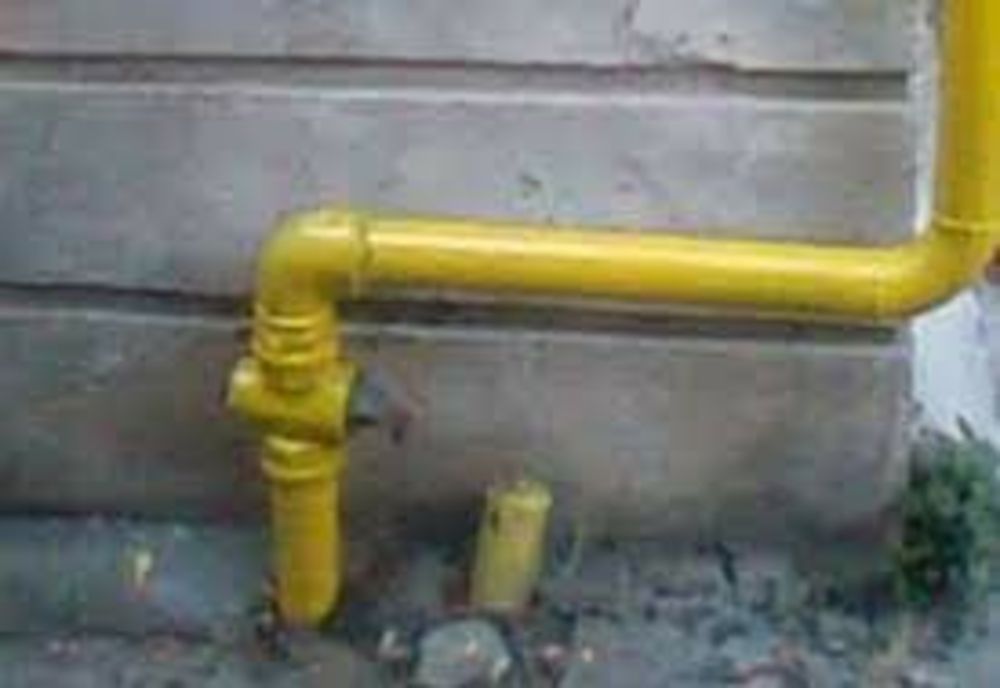 Scurgeri de gaz pe o stradă din Iași