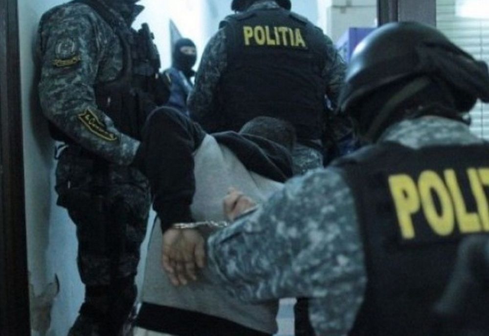 Ieșean, dat în urmărire națională, prins în Sălaj! Polițiștii au făcut uz de armă