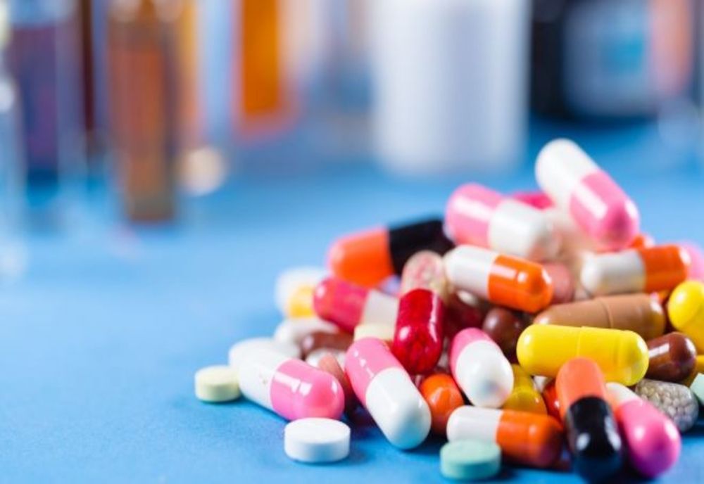 CRIZĂ de medicamente în România. Bolnavii cronici și copiii, afectați de LIPSA din farmacii