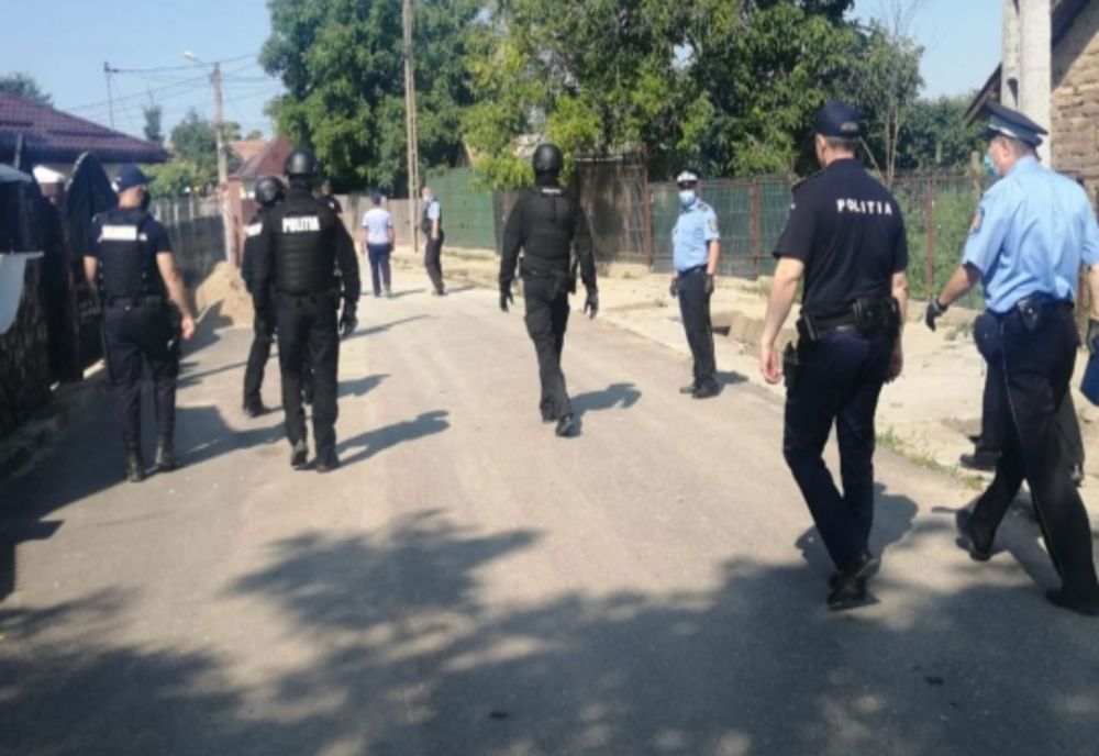 Razie a oamenilor legii la Țigănași, soldată cu peste 40 de amenzi. Un bărbat a fost sancționat pentru că a băut alcool pe stradă