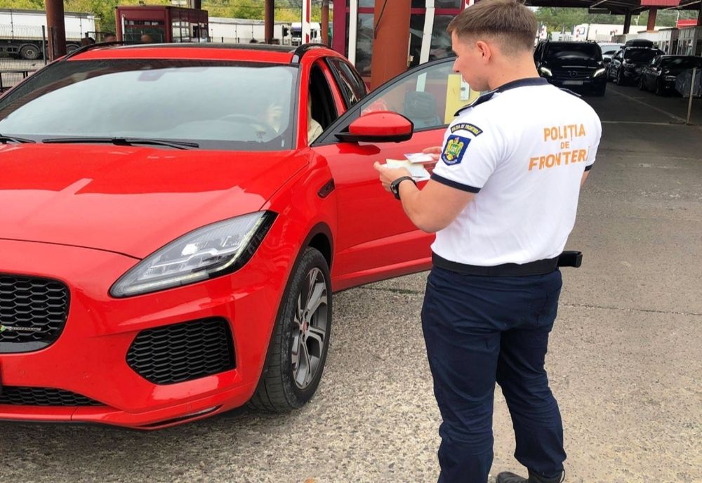 Tânără depistată la volan cu un permis de conducere ucrainean FALS