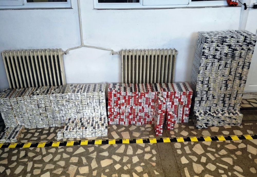 5.500 de pachete de țigări de contrabandă, confiscate de poliţiştii de frontieră ieşeni. Cum s-a dat de gol ”pachetarul”