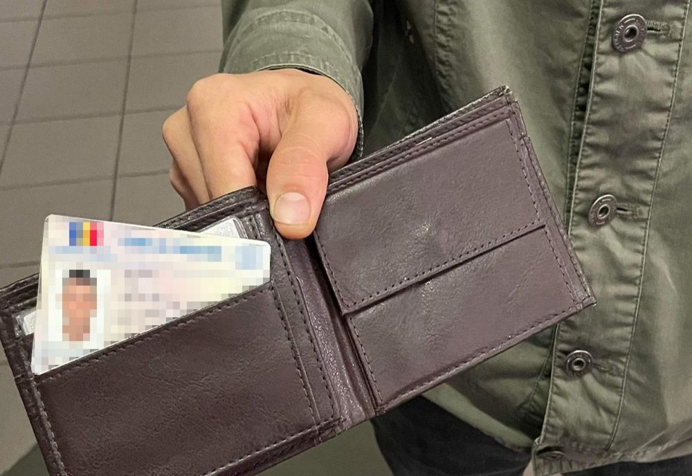 Postul de „fals” şofer l-a costat 300 de euro şi i-a adus dosar penal  