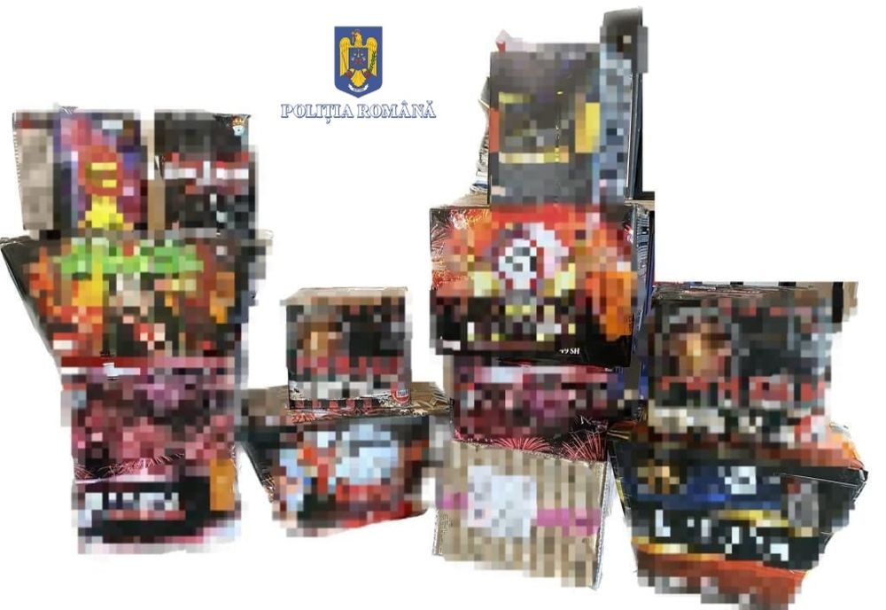 40 de kg de articole pirotehnice, confiscate de polițiști