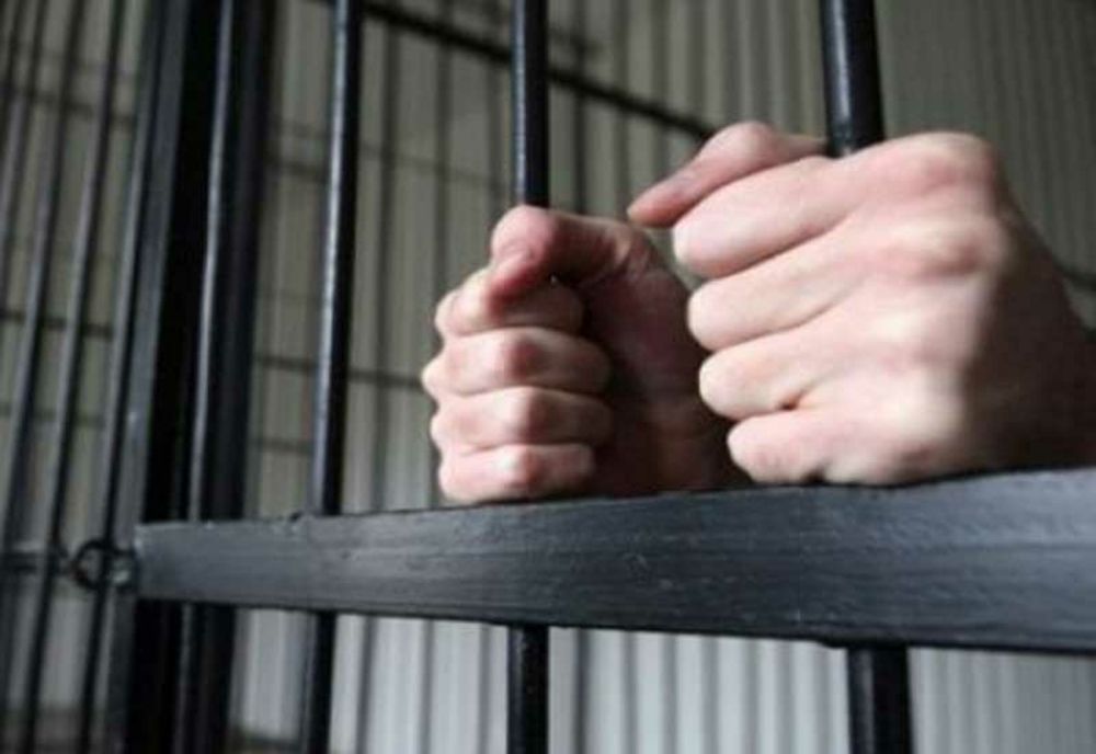 Un șofer beat a acidentat un pieton pe ZEBRĂ! A fost încarcerat 24 de ore