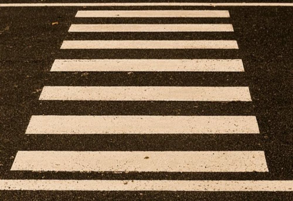 Pietonii, luați în vizor de polițiști. Peste 30 de amenzi date pentru abateri