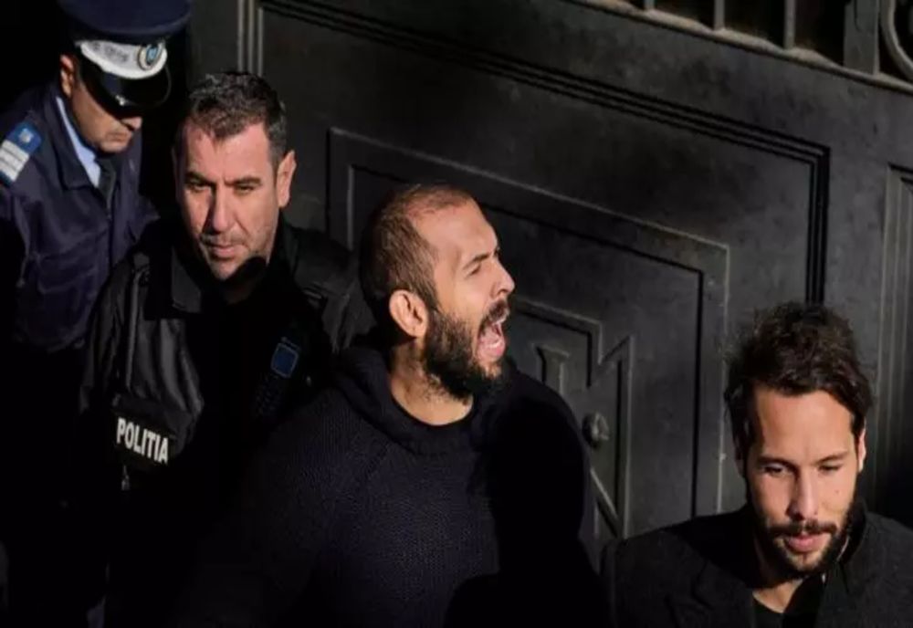 Andrew Tate părăsește arestul preventiv și ajunge din nou în fața instanței. NOUA STRATEGIE a milionarilor britanici