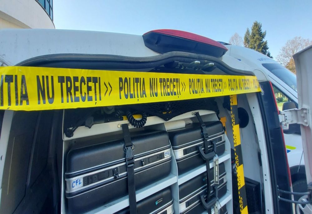 Un bărbat a murit după ce s-a aruncat de la etajul 4 al unui spital 