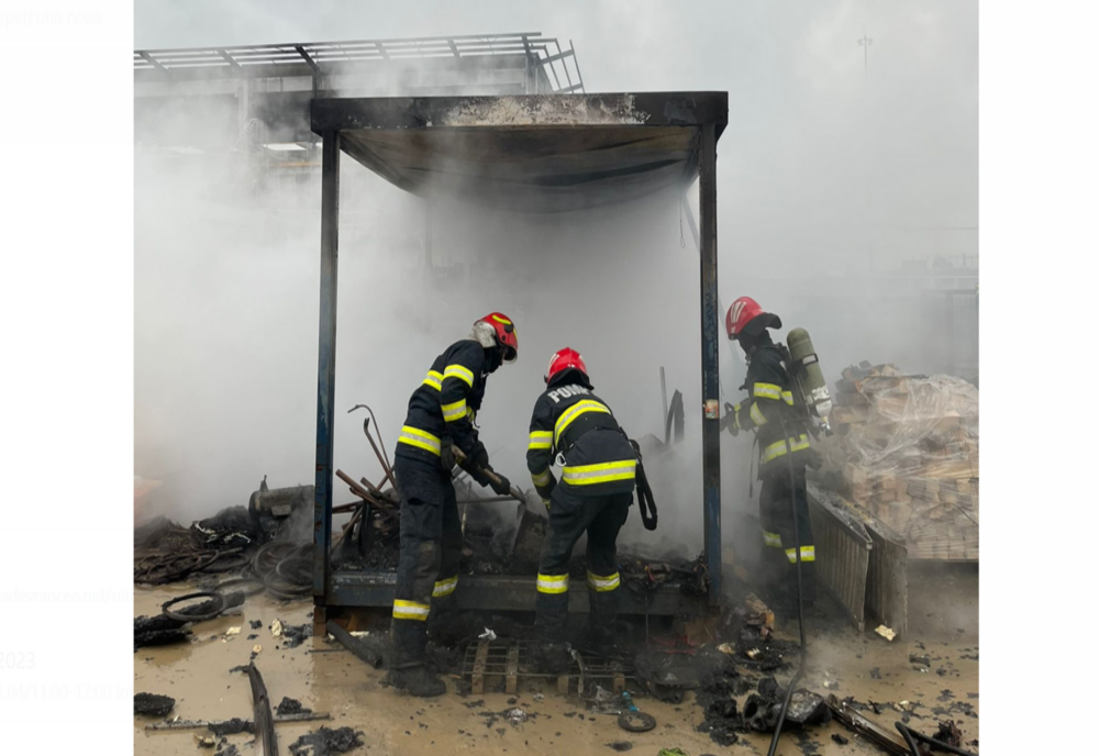 Incendiu la o anexă din zona Aeroportului Iași