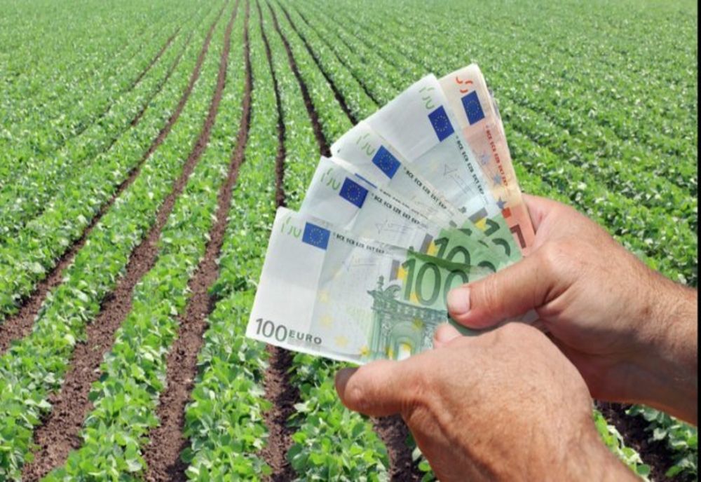 Ajutor nerambursabil de 70.000 de euro pentru tinerii fermieri