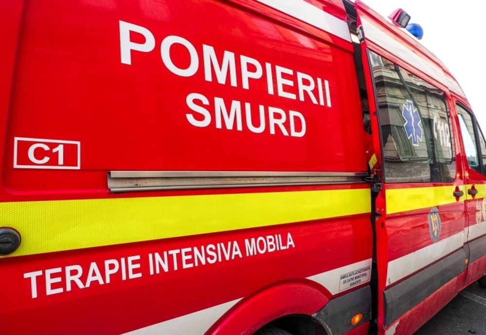 Medic: Există suspiciuni că fetiţele aduse cu elicopterul SMURD la Iaşi ar fi fost spălate pe cap cu un insecticid. În ambele cazuri, prognosticul este extrem de rezervat