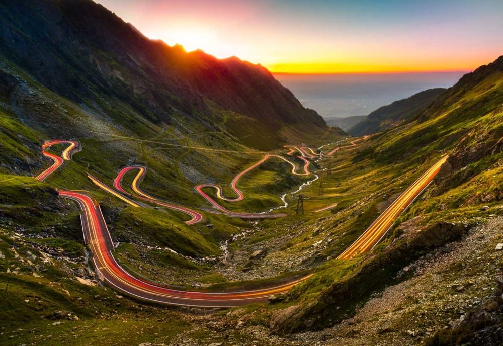 Transfăgărășan și Transalpina rămân deschise și după 30 octombrie