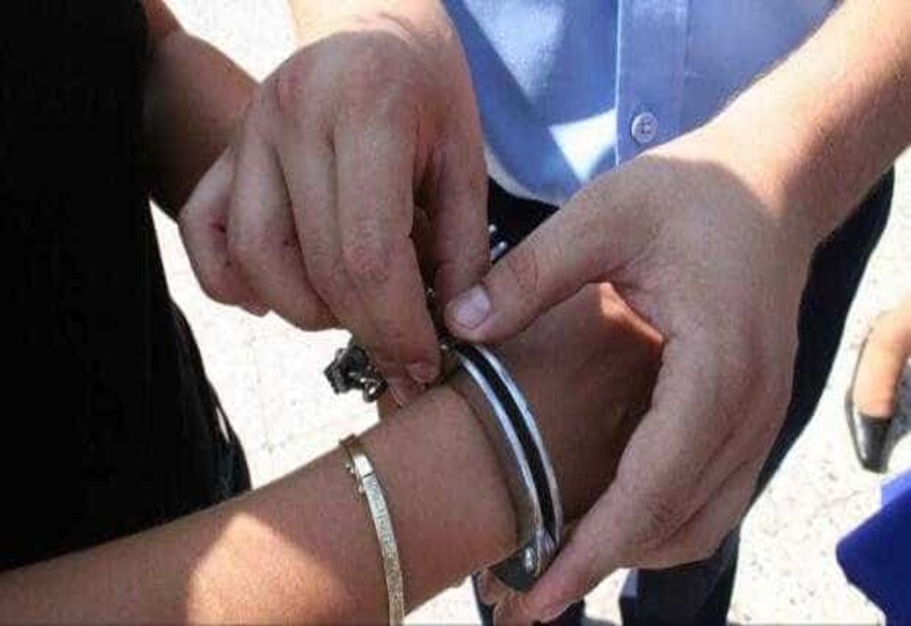 ELEVI ȘI PROFESORI, PĂGUBIȚI ANI LA RÂND DE O CONTABILĂ DIN JUDEȚUL IAȘI