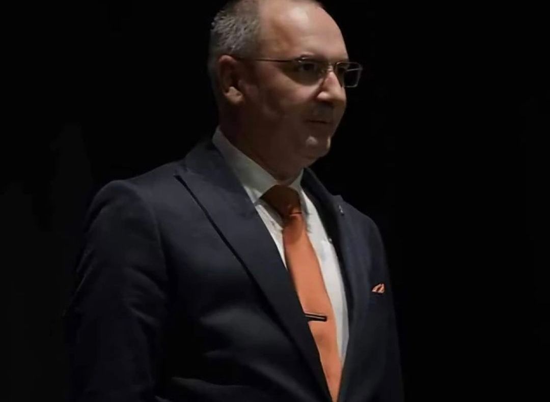 UN DEPUTAT AUR A FOST PRELUAT DE PRESA DIN AMERICA