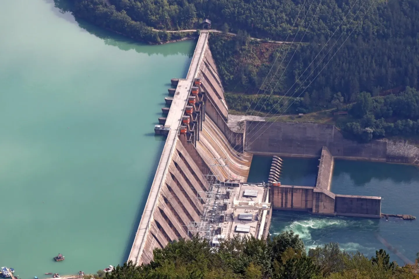 Fost ministru al Energiei: ”Victorie pentru România! Putem construi hidrocentralele blocate de ONG-uri!”