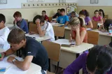 Subiecte la Evaluarea Națională 2026: elevii ar fi avut texte literare și cerință de rezumat la română