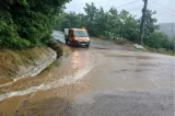 Haos în județul Botoșani. Circulația pe DN 29C și DN 29F este îngreunată din cauza apei de pe carosabil