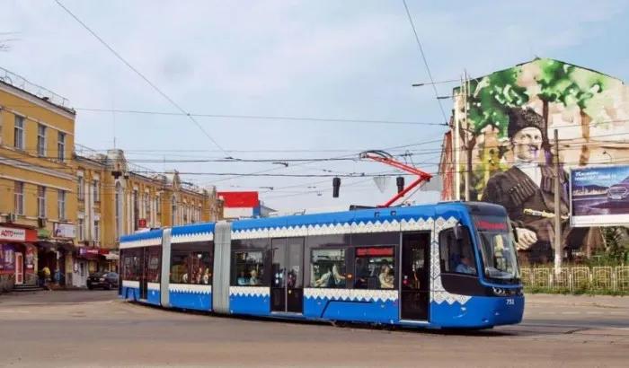 tramvai PESA