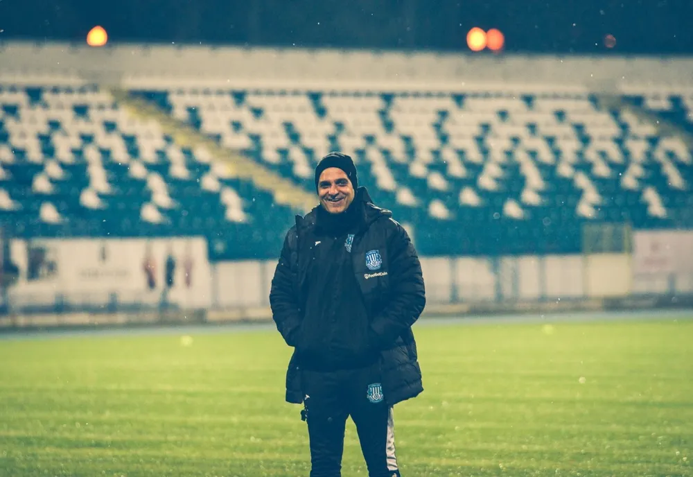Batjocură pe nervii ieşenilor: o nouă înfrângere pentru Poli Iaşi! "Tehnicianul" Mihai Teja a băgat fundaşi pe teren la 1-2! 