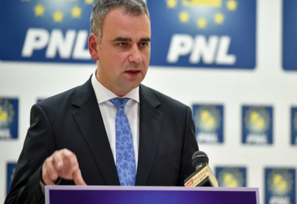 Marius Bodea: „Solicit demiterea urgentă a directorului Aeroportului Iași!“