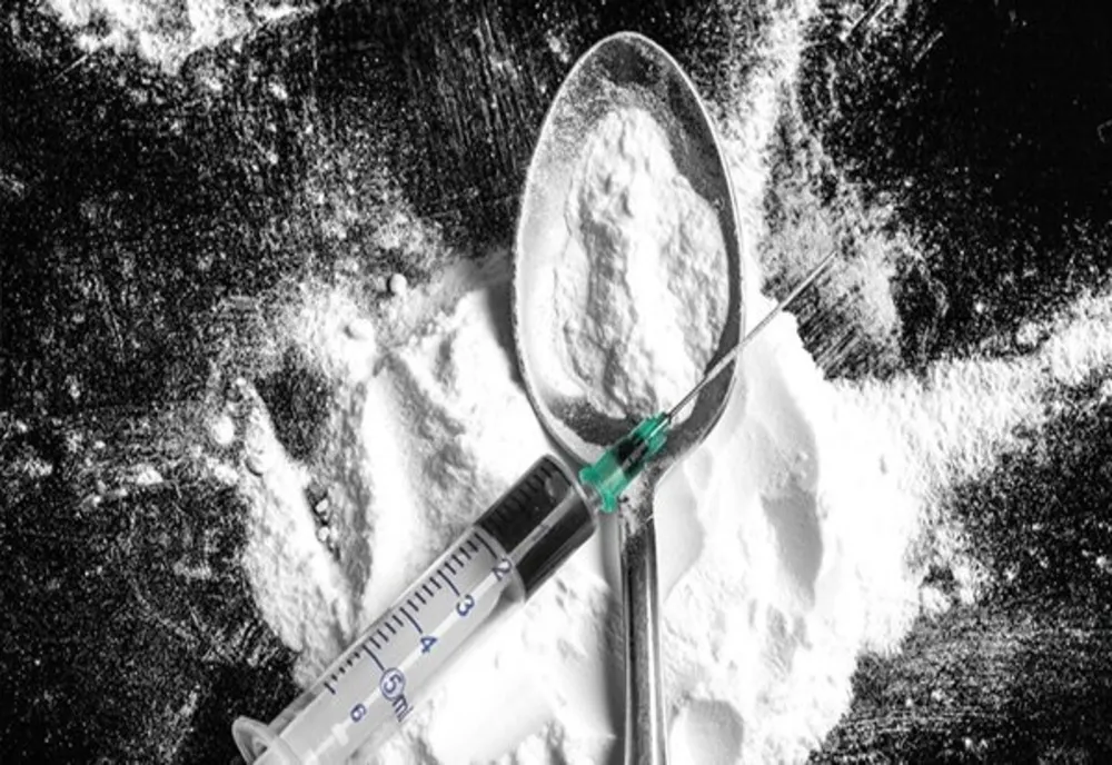 Bărbatul care vindea droguri în cartierul Dalas s-a predat