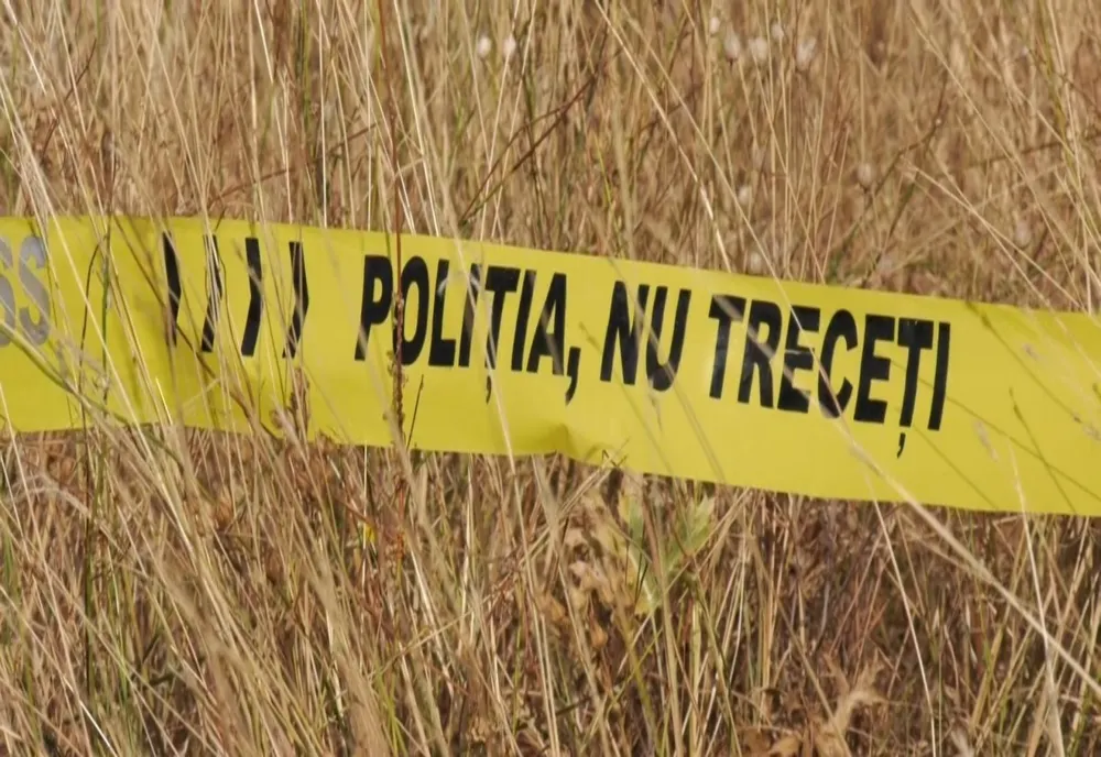 Un bărbat a murit după ce a căzut cu tractorul într-un iaz