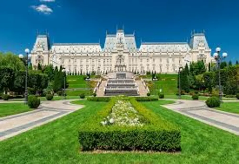 Viața culturală ieșeană s-a întors la normalitatea binevenită