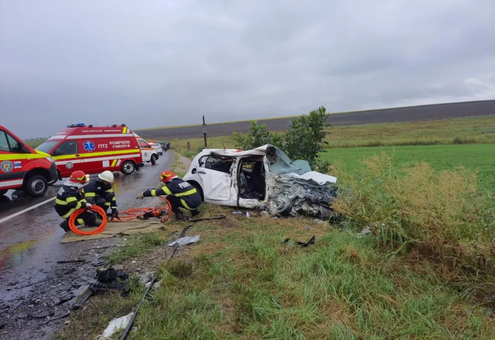 Doi tineri au murit într-un accident rutier