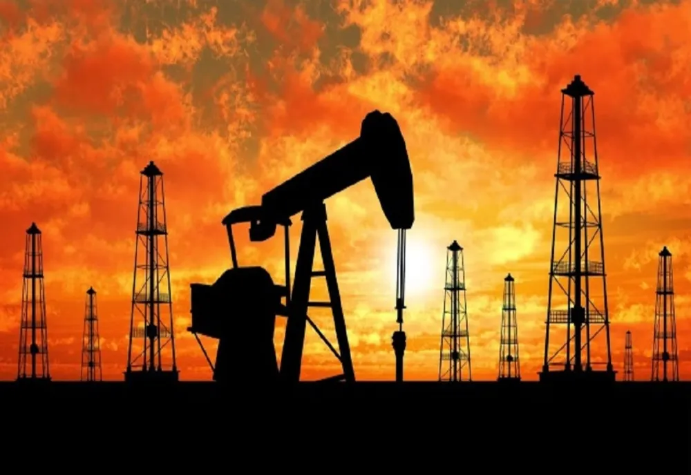 Prețul petrolului a sărit pe piețele internaționale la maximul ultimilor șapte ani