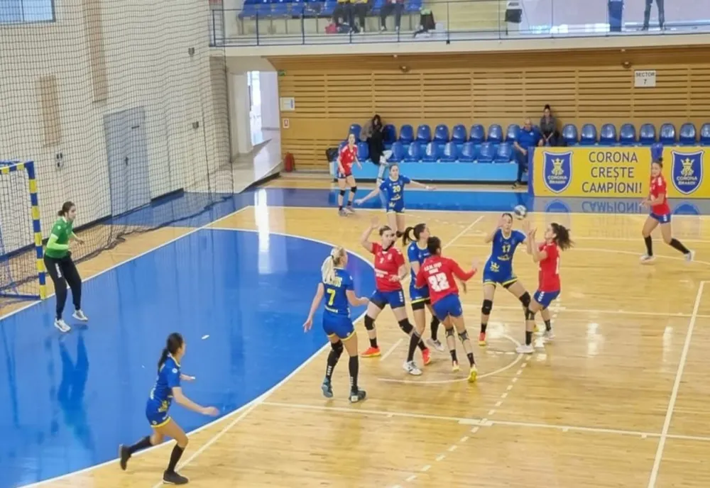 HANDBAL FEMININ: Corona Brașov învinge la scor pe CSM Iași