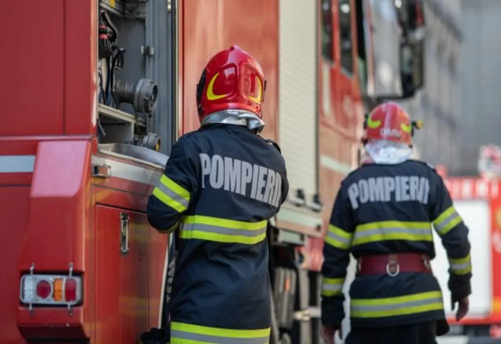 Intervenție a pompierilor la Scobinti din cauza unei țevi de gaz avariate