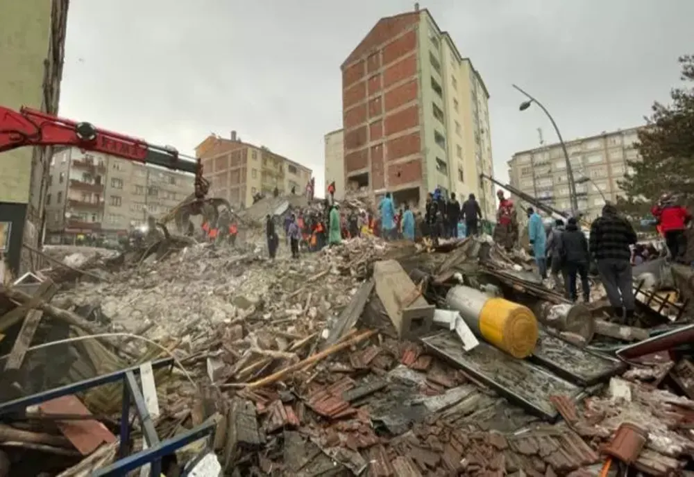 Primul bilanț după noul cutremur major din Turcia. Autoritățile sunt în alertă