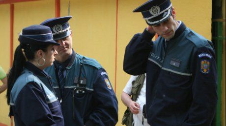 1331728614politia_politisti_nn_2_1000x600_56994400