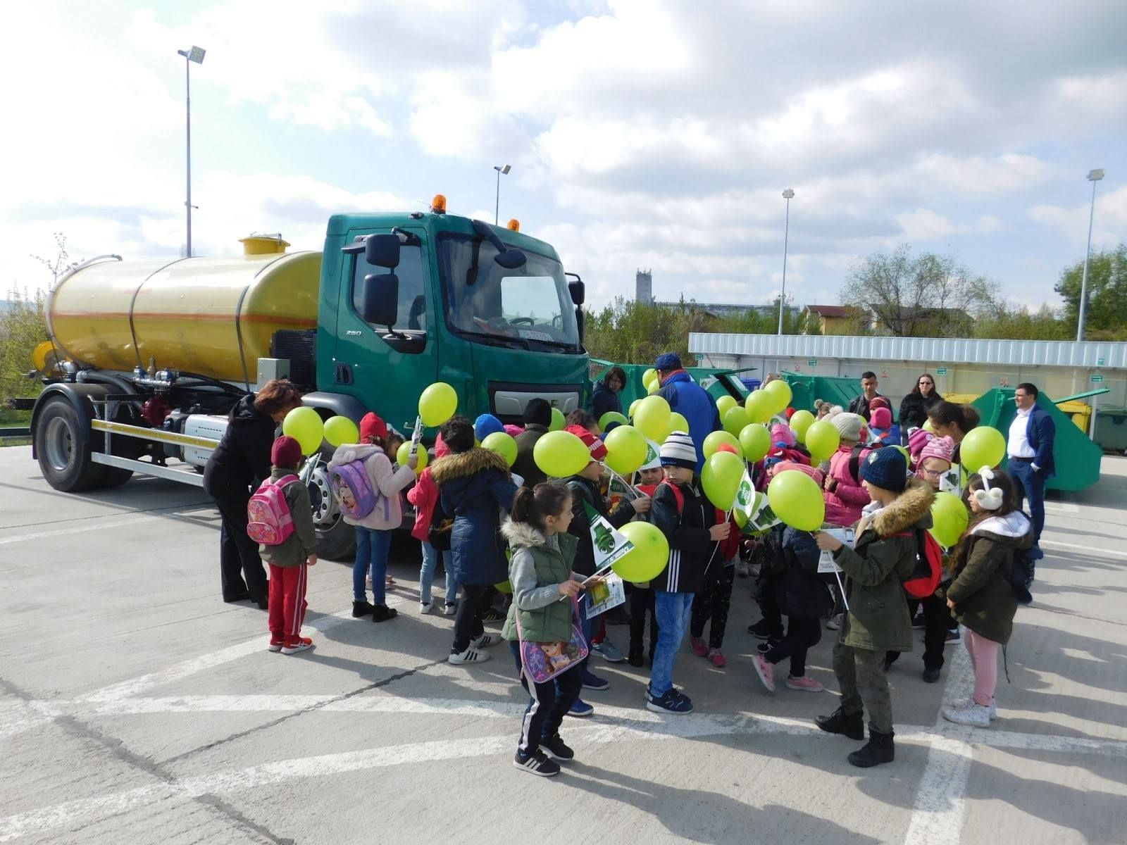 57056229_2427322117327082_4224982307150233600_o