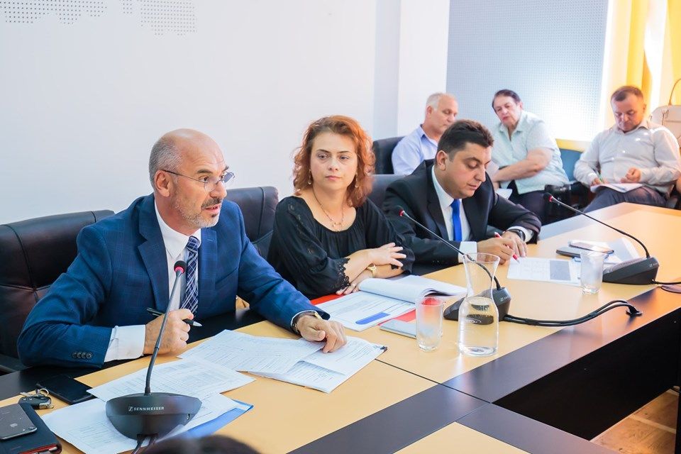 69902799_1070001516673574_1305908072186642432_n