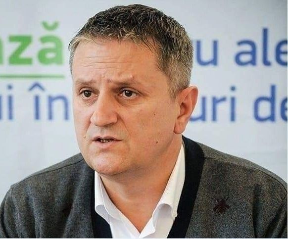 70831209_2366420816728207_3995416438323019776_n