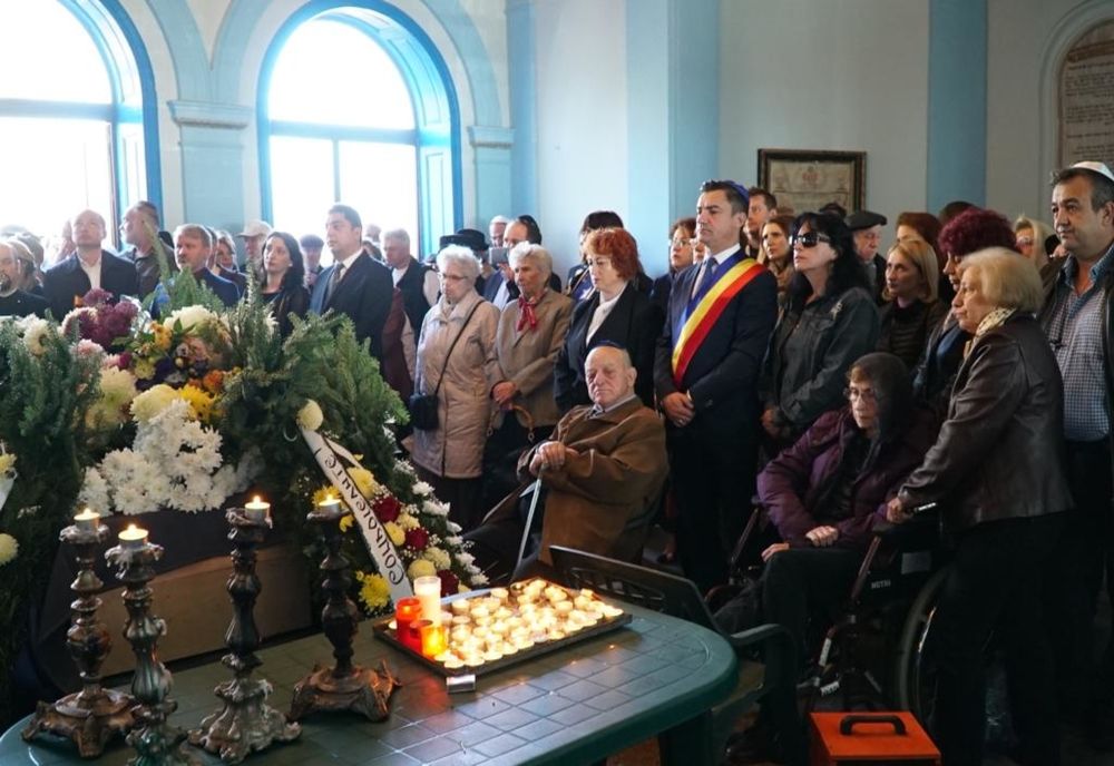 Sute de ieșeni, prezenți la înmormântarea lui Abraham Ghiltman