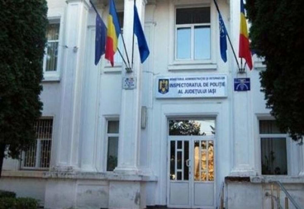 Polițiști ieșeni, avansați în grad