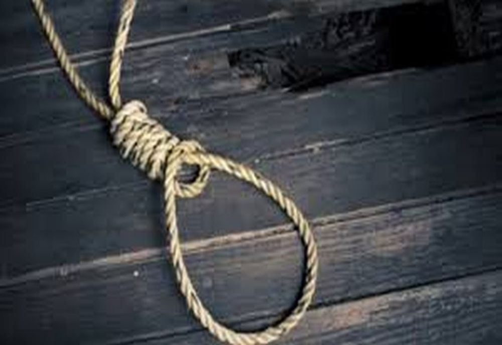 Tragedie înaintea Bobotezei! Fostul contabil-şef al Episcopiei Huşilor s-a sinucis aseară, la Iaşi