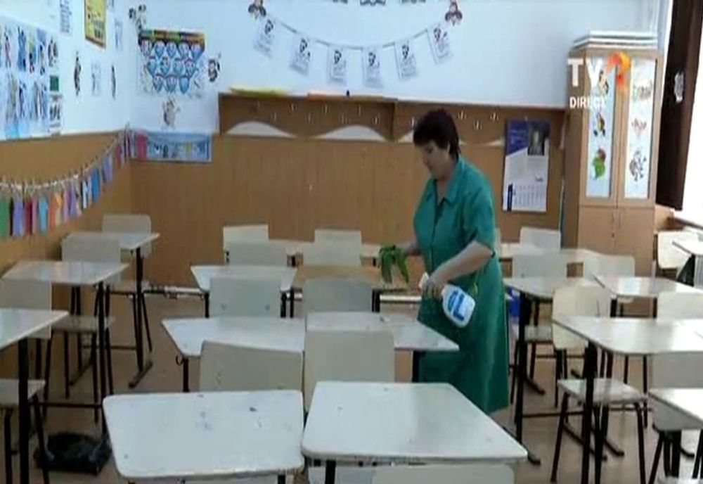 Câte școli din Iași mai sunt închise din cauza gripei