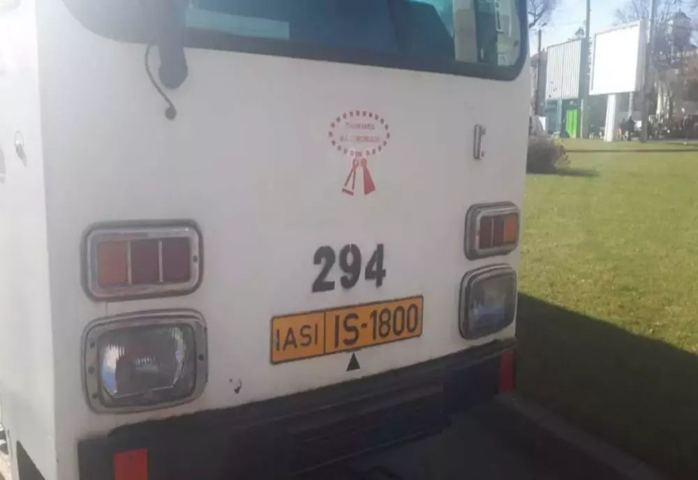 Ieșenii, invitați astăzi să meargă cu „Tramvaiul Mărțișorului“