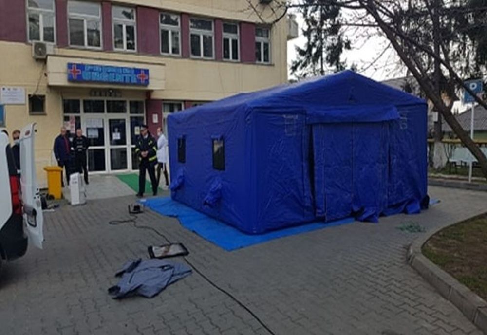 Corturi ale ISU, montate la Spitalul CF Iaşi și Spitalul Municipal Paşcani
