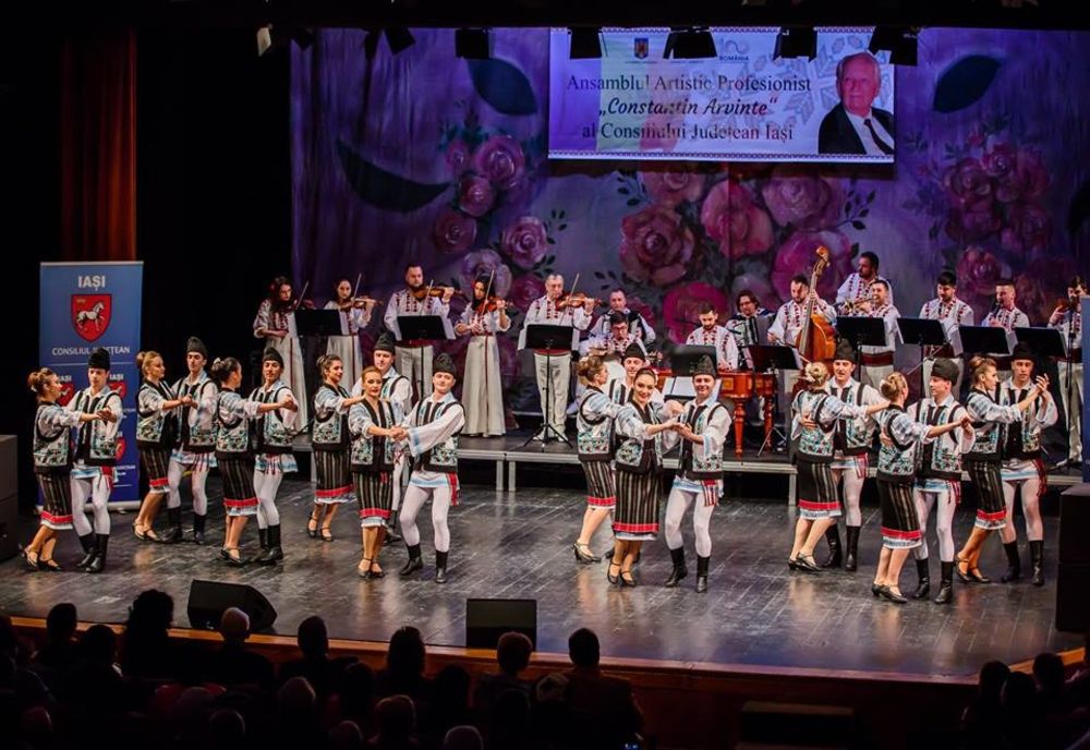 Lecții de dans oferite online de Ansamblul Artistic al Consiliului Judeţean Iaşi